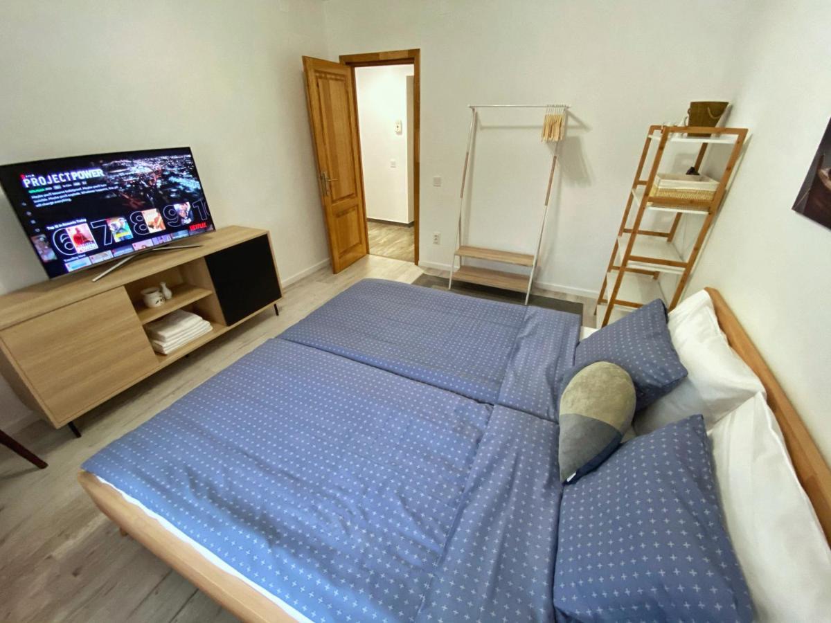 Highland Home - Cozy Apartments Near City Center Oradea Eksteriør billede